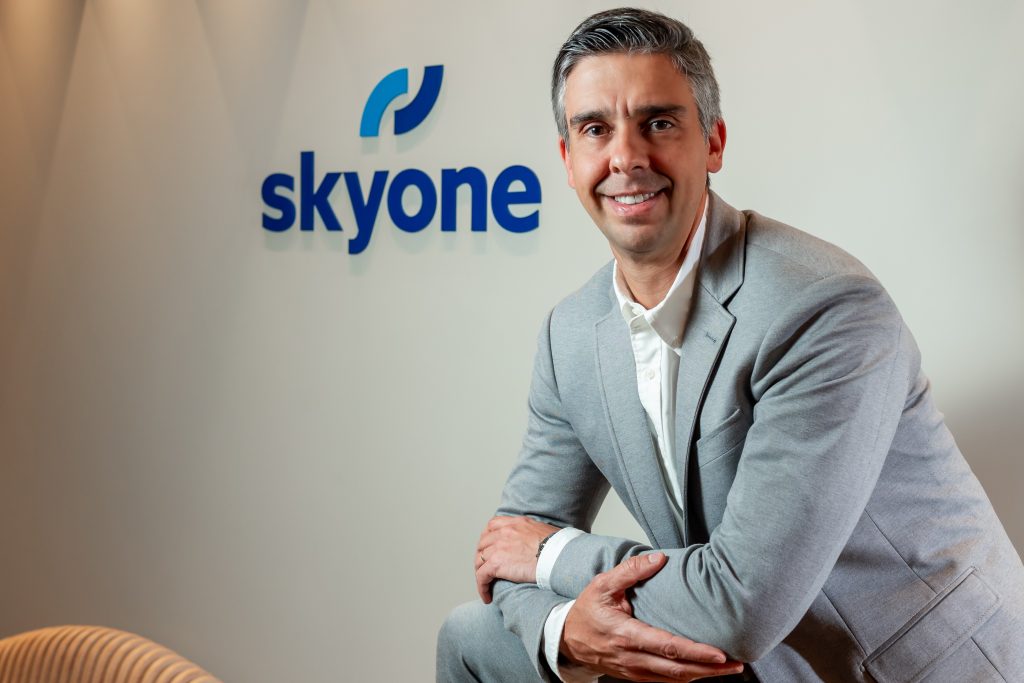 Advent investe na brasileira Skyone em aposta em demanda global por nuvem e IA